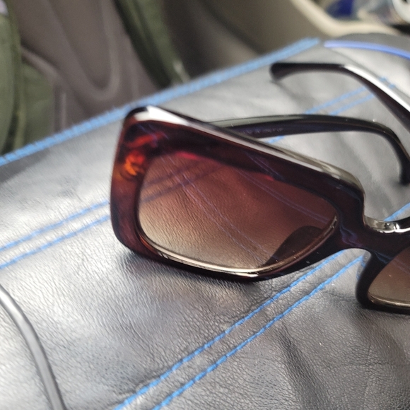 Gucci sunglasses - Picture 3 of 6